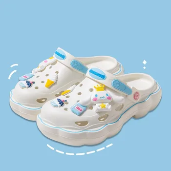 Novo Sanrio, Chinelos de quarto Kawaii HelloKitty Kuromi Cinnamoroll Sul-coreano de Verão Cartoon EVA Anti-derrapante Sandálias Garotas Buraco Sapatos